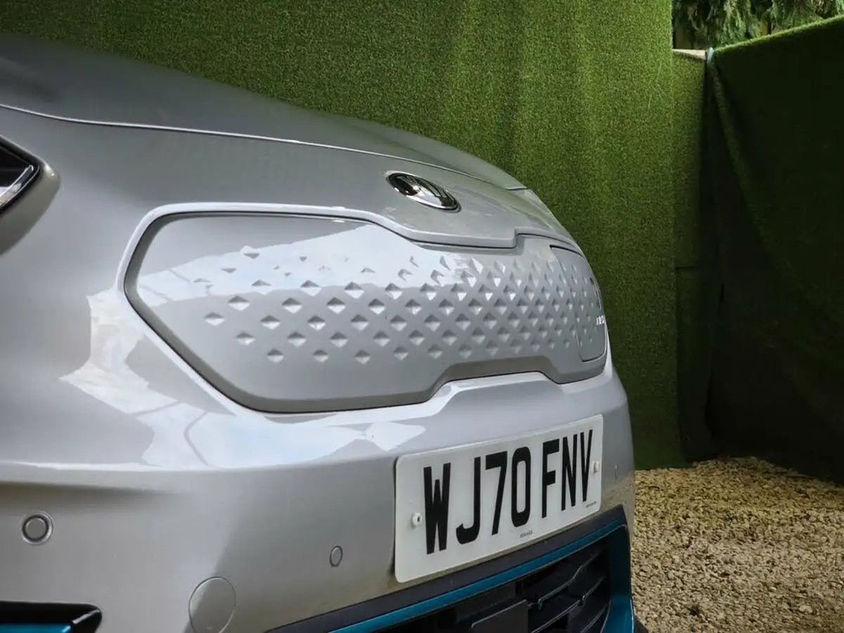 2020-kia-e-niro-ev-4-big-13