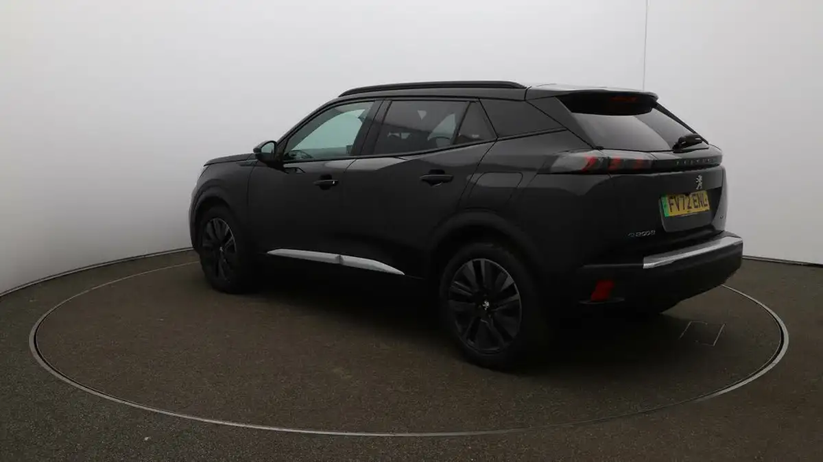 2022-peugeot-2008-suv-e-gt-premium-big-5