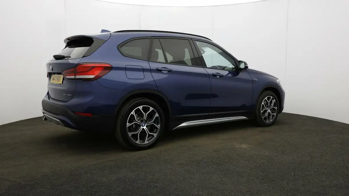 2022-bmw-x1-15-xdrive-25e-phev-xline-big-6