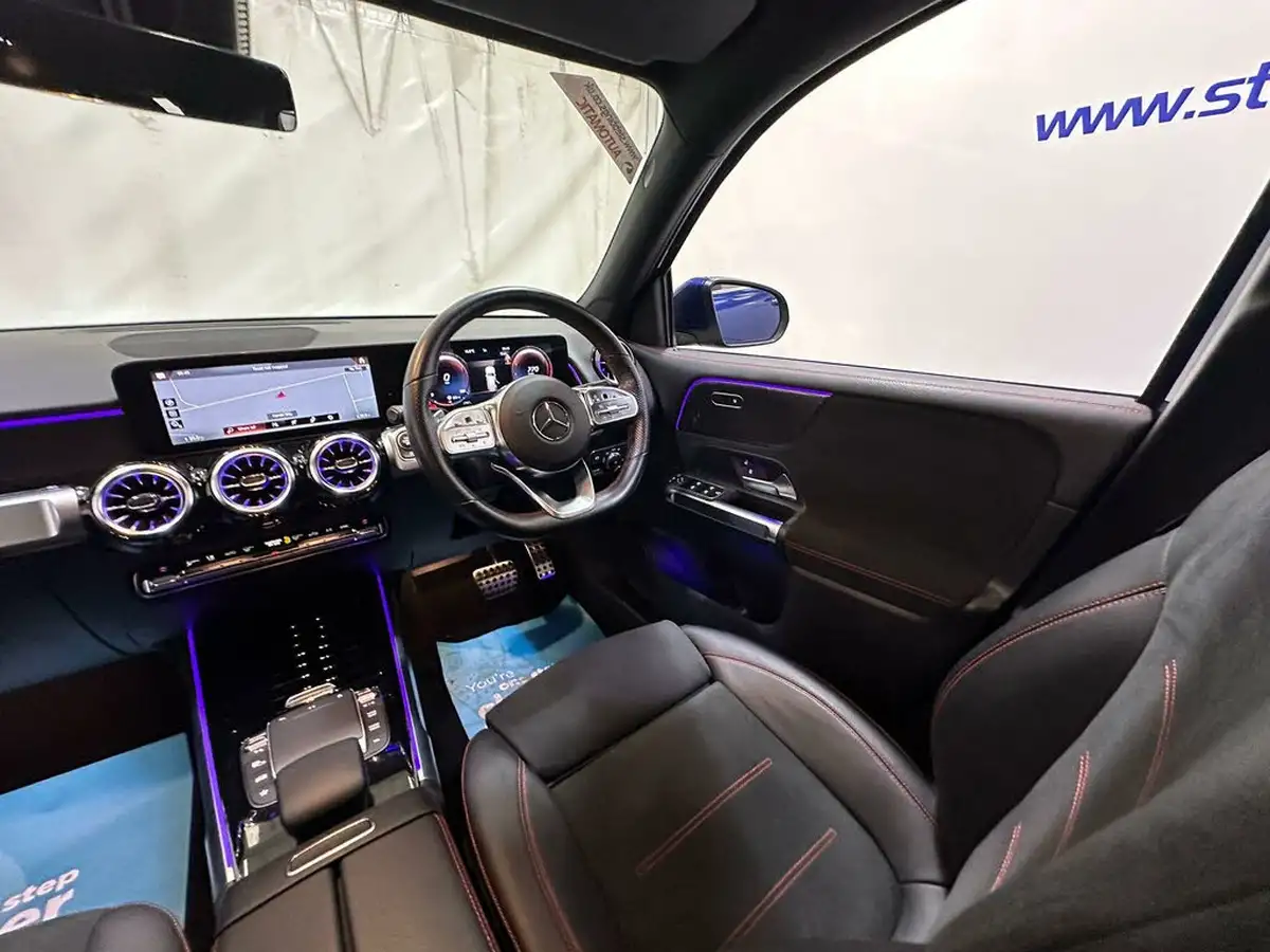 2022-mercedes-benz-glb-class-13-glb200-amg-line-premium-7g-tronic-big-23
