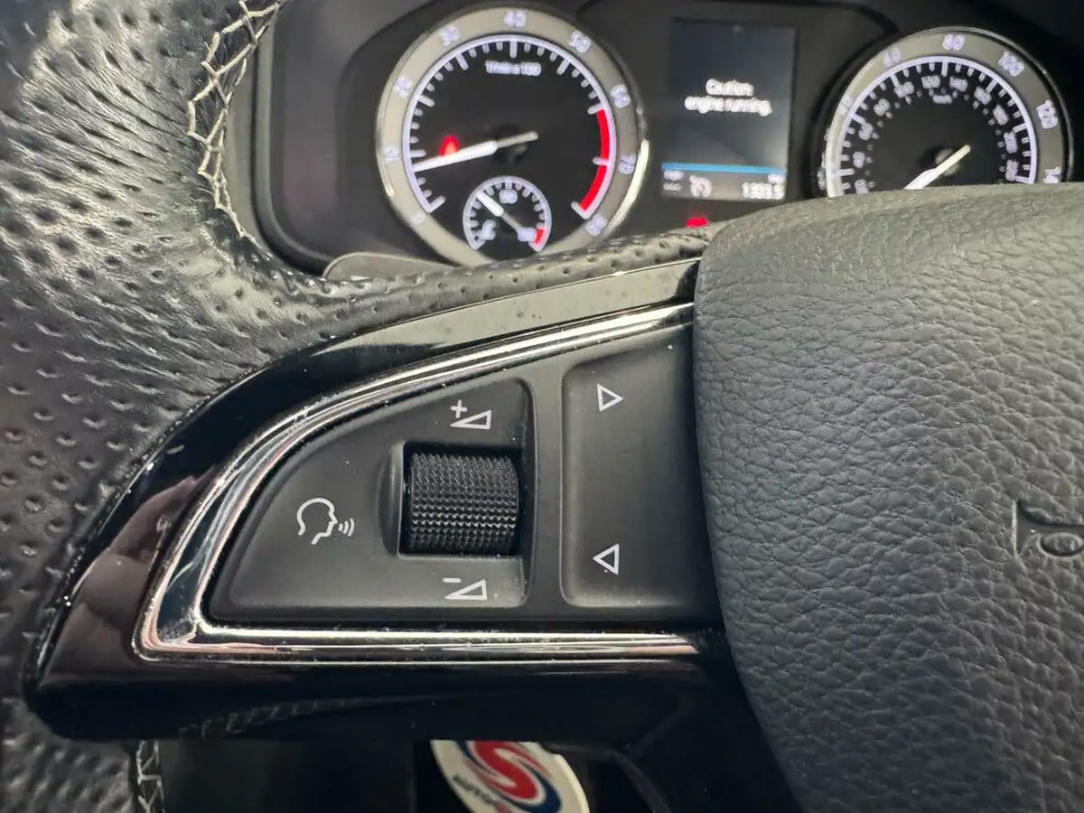 2020-skoda-karoq-15-tsi-sportline-dsg-big-33