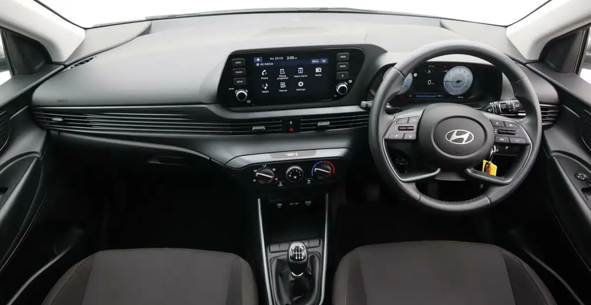 2024-hyundai-i20-10-t-gdi-advance-big-13