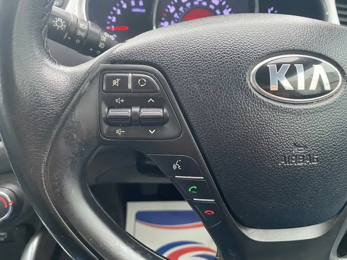 2016-kia-ceed-16crdi-2-hatchback-big-39