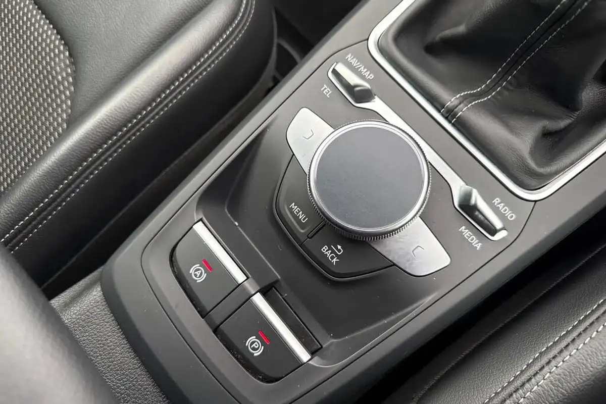 2022-audi-q2-10-30-tfsi-s-line-big-57