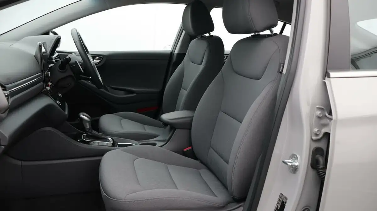 2021-hyundai-ioniq-16-gdi-premium-hybrid-big-13