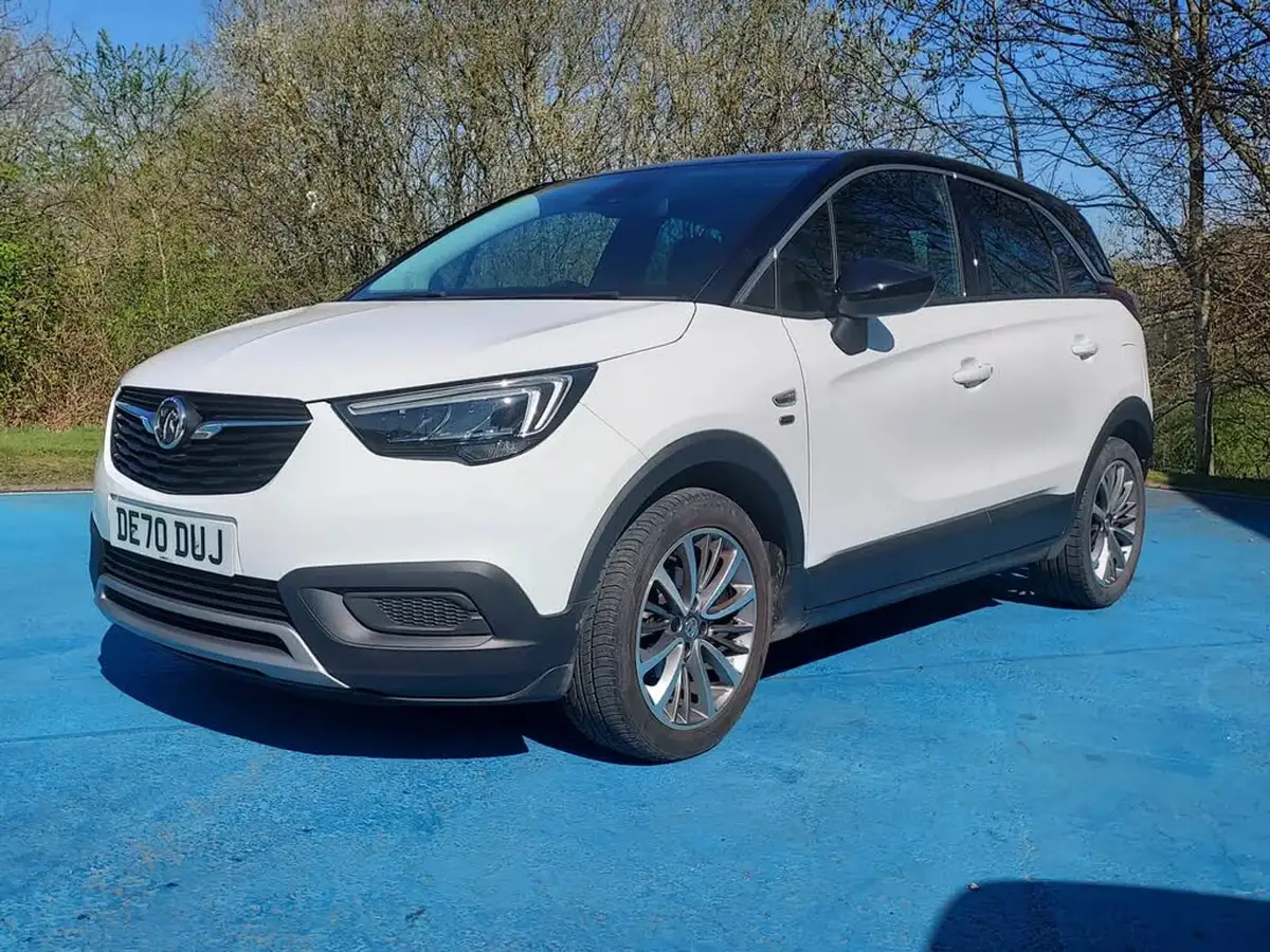 2020-vauxhall-crossland-x-12i-griffin-big-3