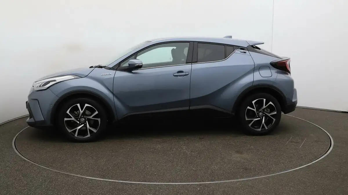 2022-toyota-c-hr-18-vvt-i-design-big-64