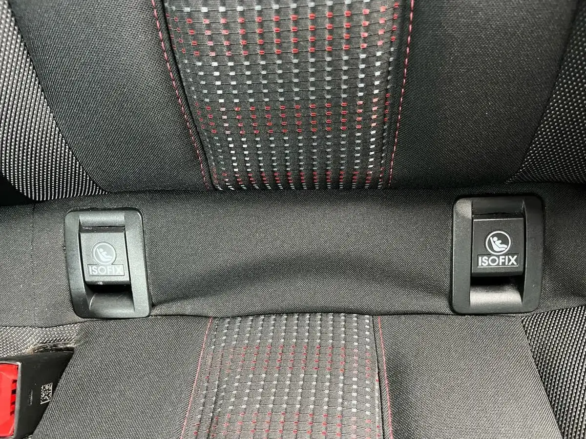 2018-peugeot-308-12-puretech-gt-line-big-17