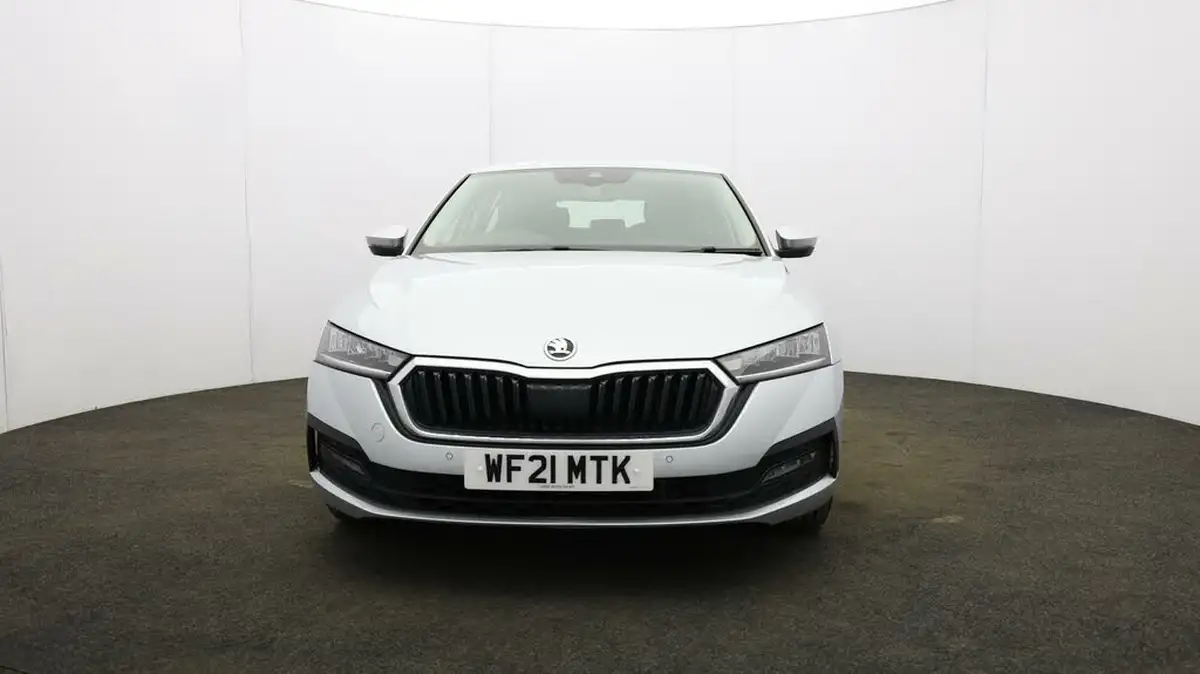 2021-skoda-octavia-14-tsi-se-technology-hatchback-big-1