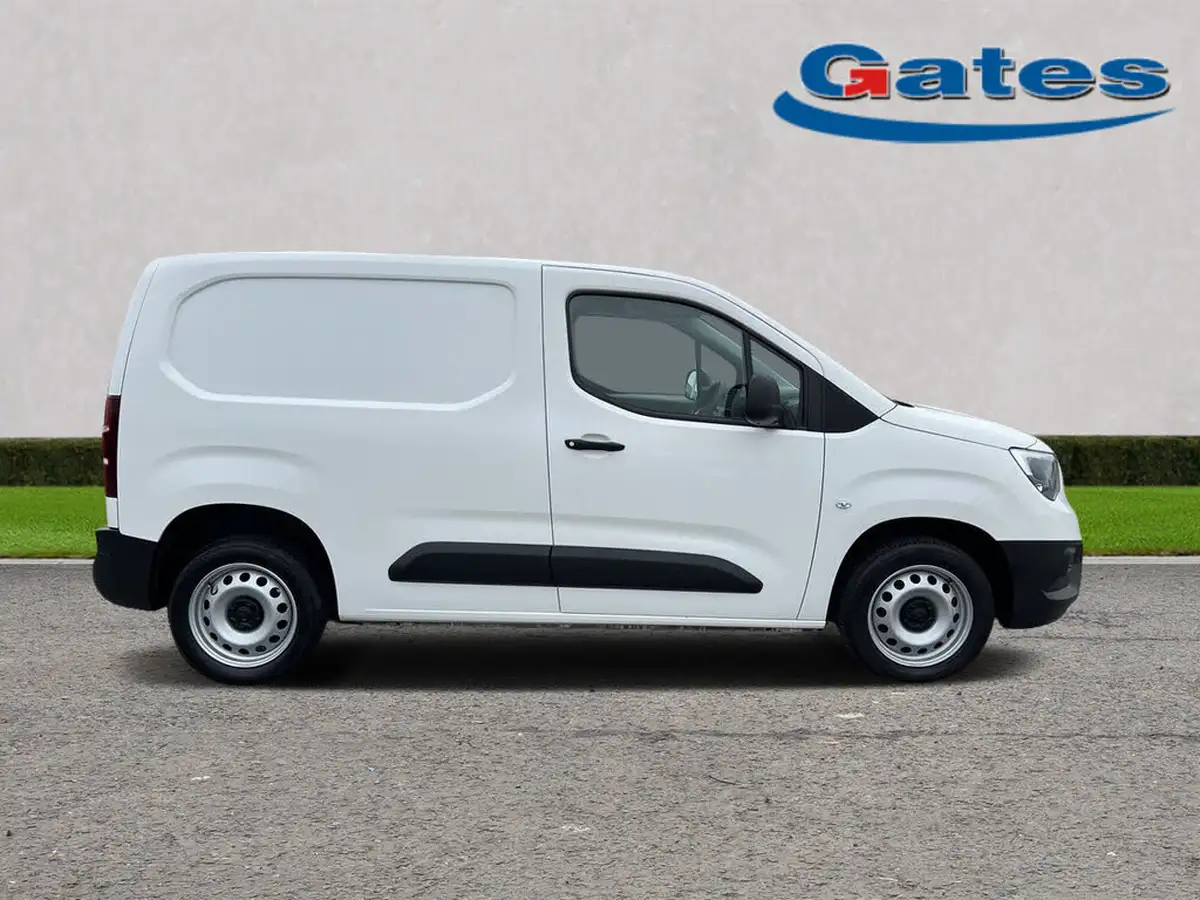 2021-vauxhall-combo-15cdti-dynamic-2300-100pseu6dt-l1h1-panel-big-10