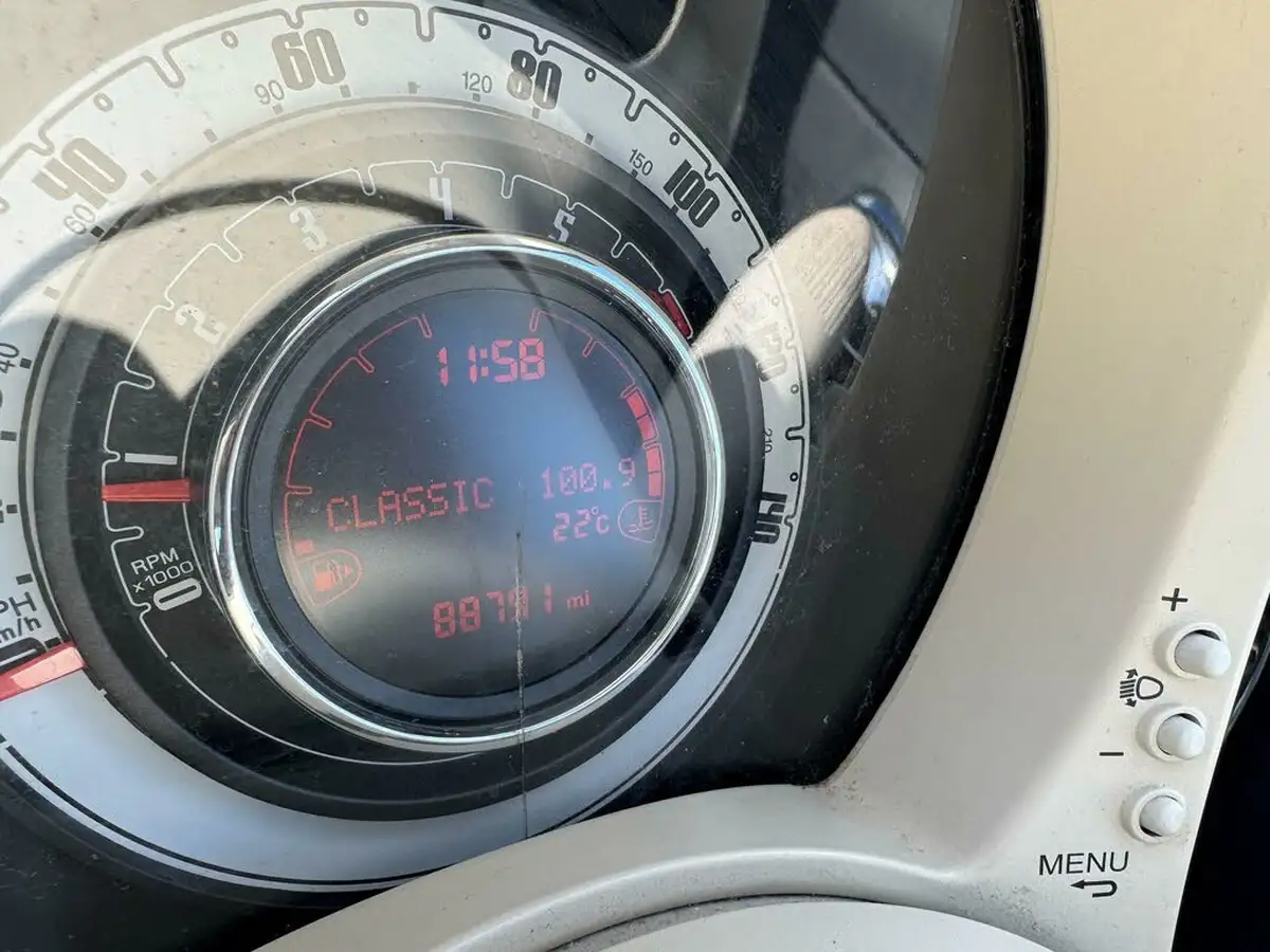 2015-fiat-500-12-pop-star-big-49
