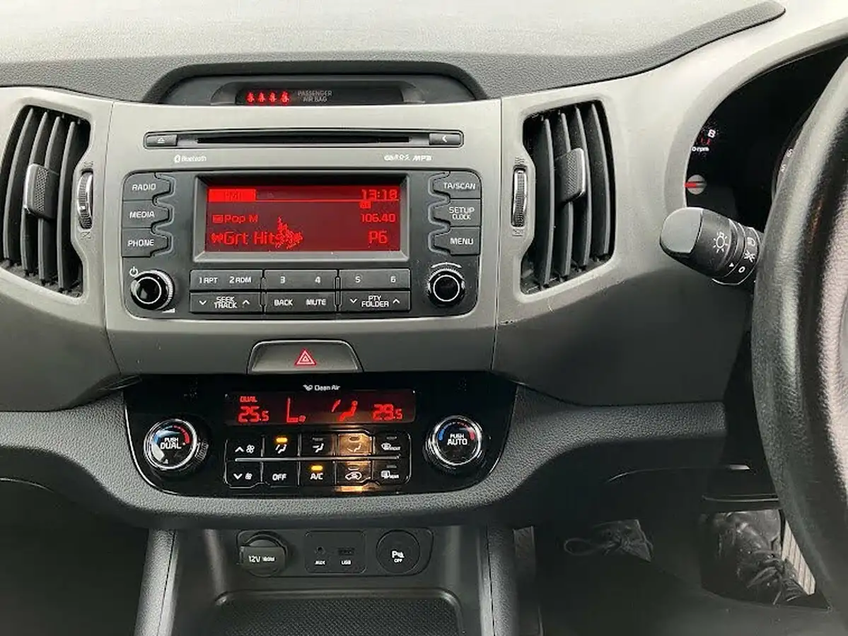2014-kia-sportage-16-2-133bhp-isg-big-23