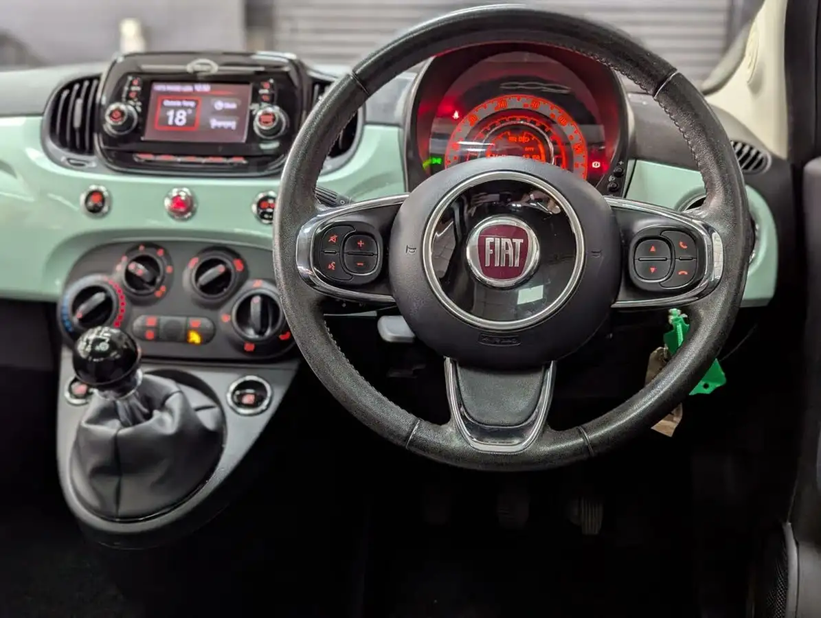 2018-fiat-500-12-lounge-big-26