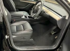 2022-tesla-model-y-e-long-range-small-5