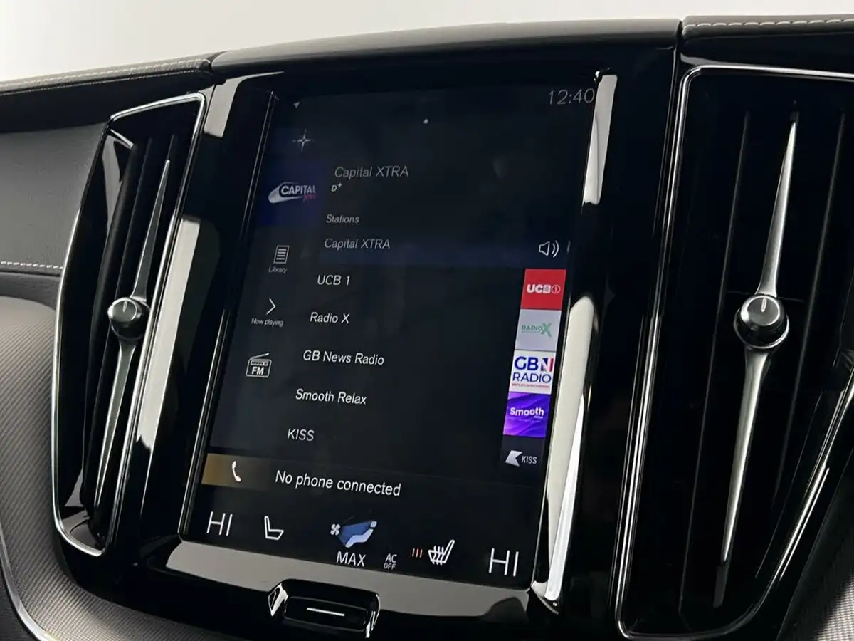 2020-volvo-xc60-20-t8-r-design-pro-big-25