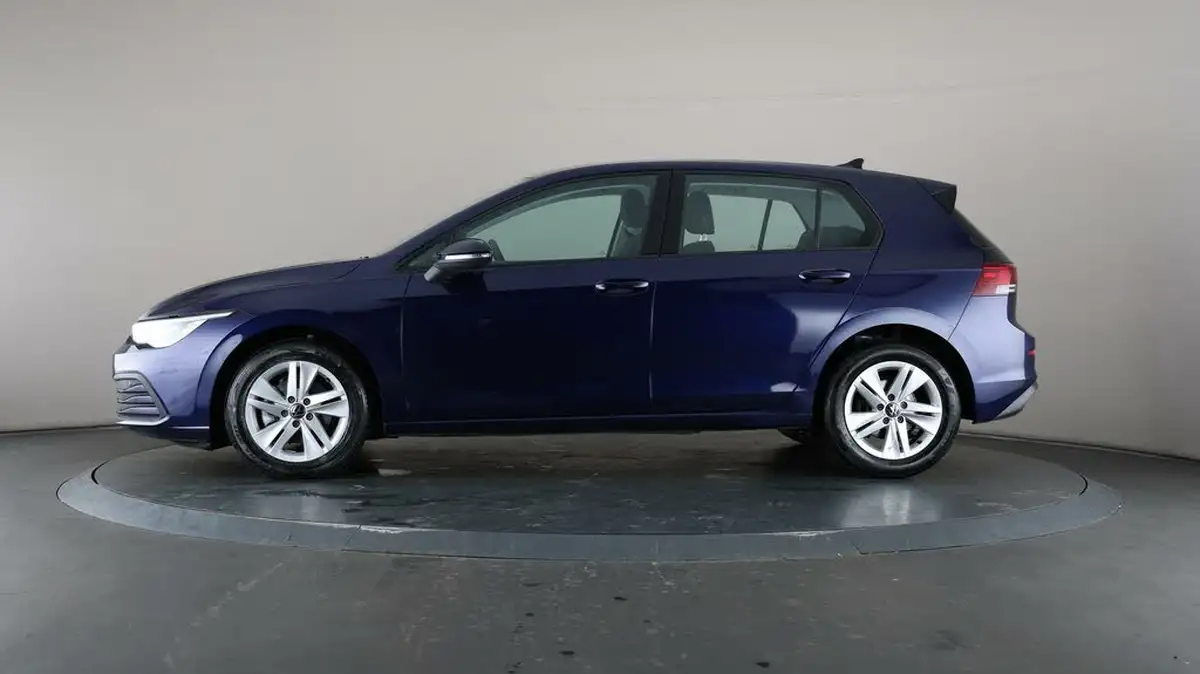 2022-volkswagen-golf-15-tsi-life-150ps-hatchback-big-34