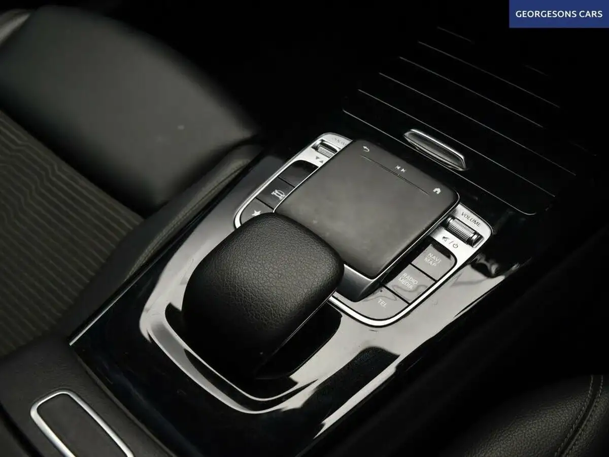 2020-mercedes-benz-a-class-13-a200-sport-hatchback-5d-7g-dct-big-33