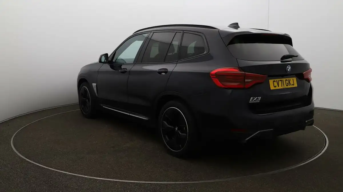 2021-bmw-ix3-e-premier-edition-big-61