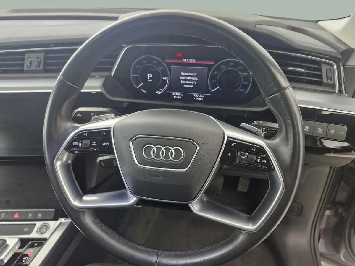2020-audi-e-tron-50e-technik-big-19