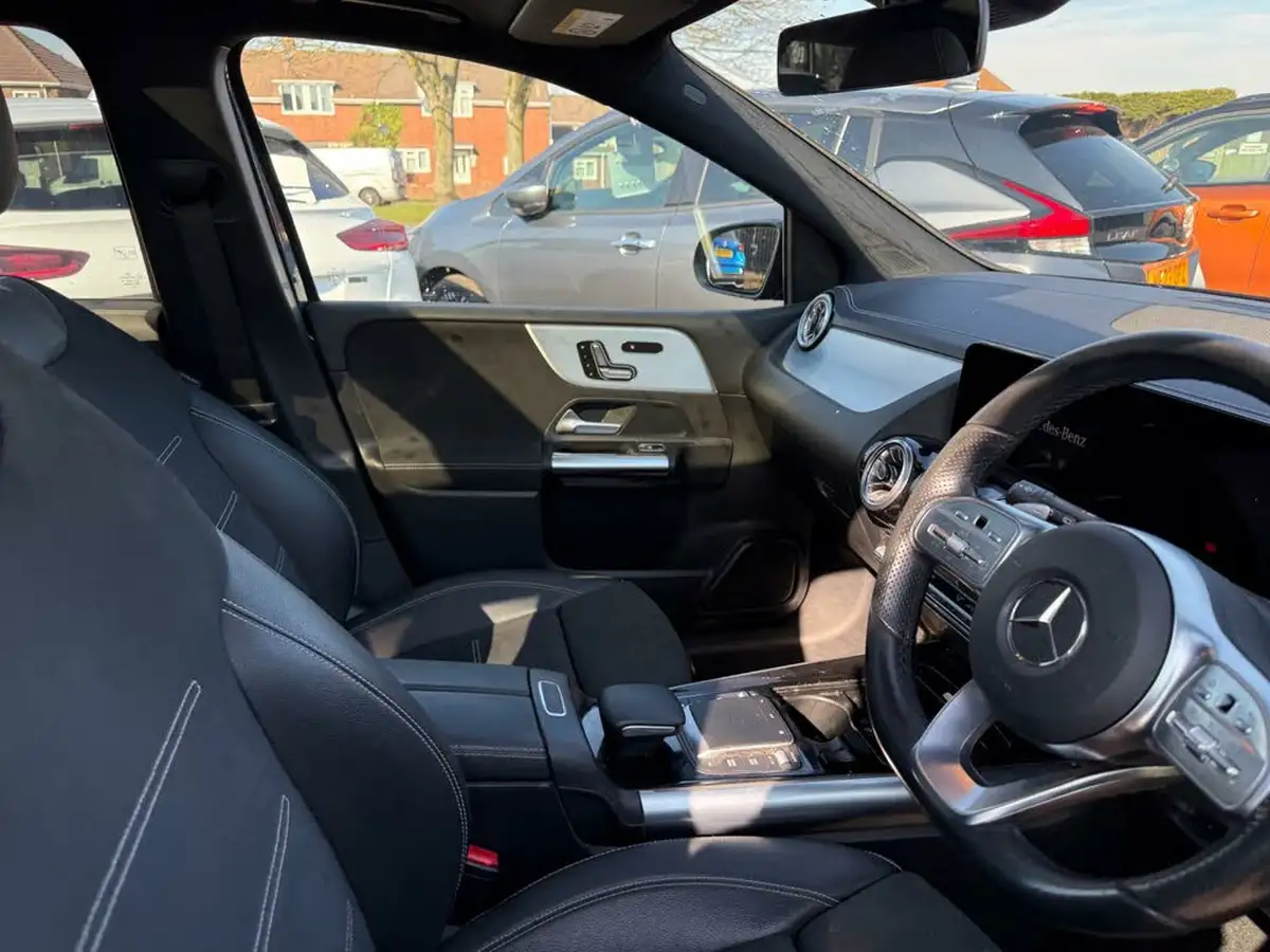 2022-mercedes-benz-b-class-13-b200-amg-line-premium-plus-edition-big-17