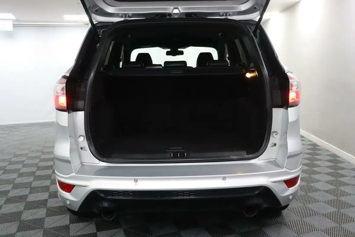 2019-ford-kuga-15tdci-st-line-ss-big-13