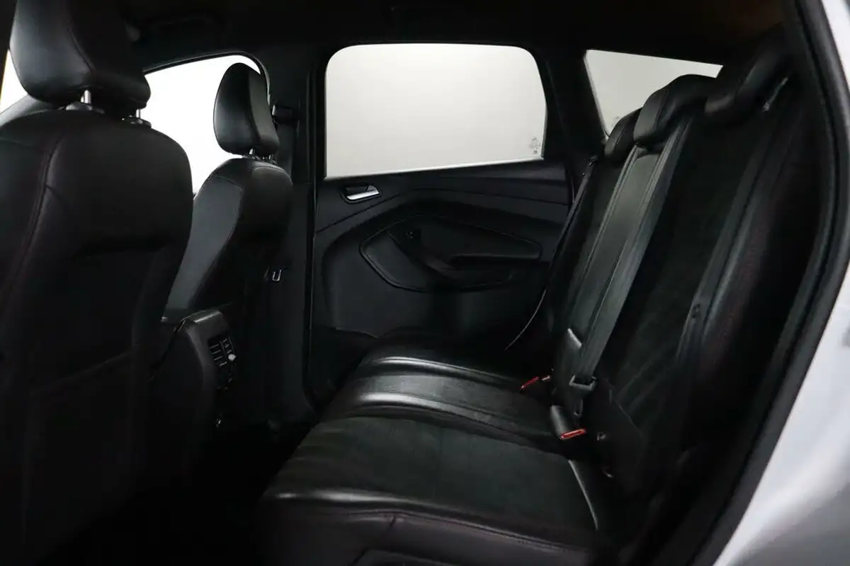 2019-ford-kuga-15tdci-st-line-ss-big-41