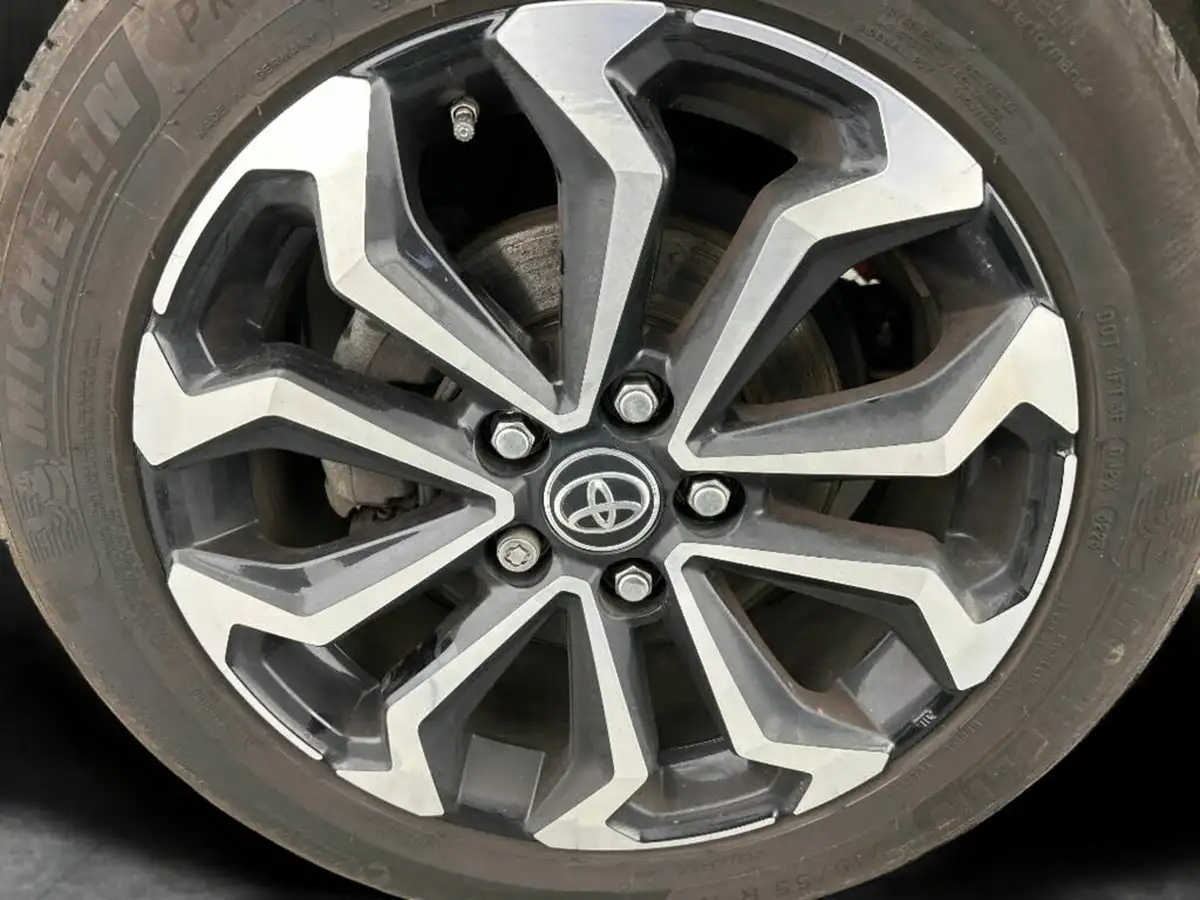 2022-toyota-yaris-15-vvt-i-design-panoramic-roof-big-10