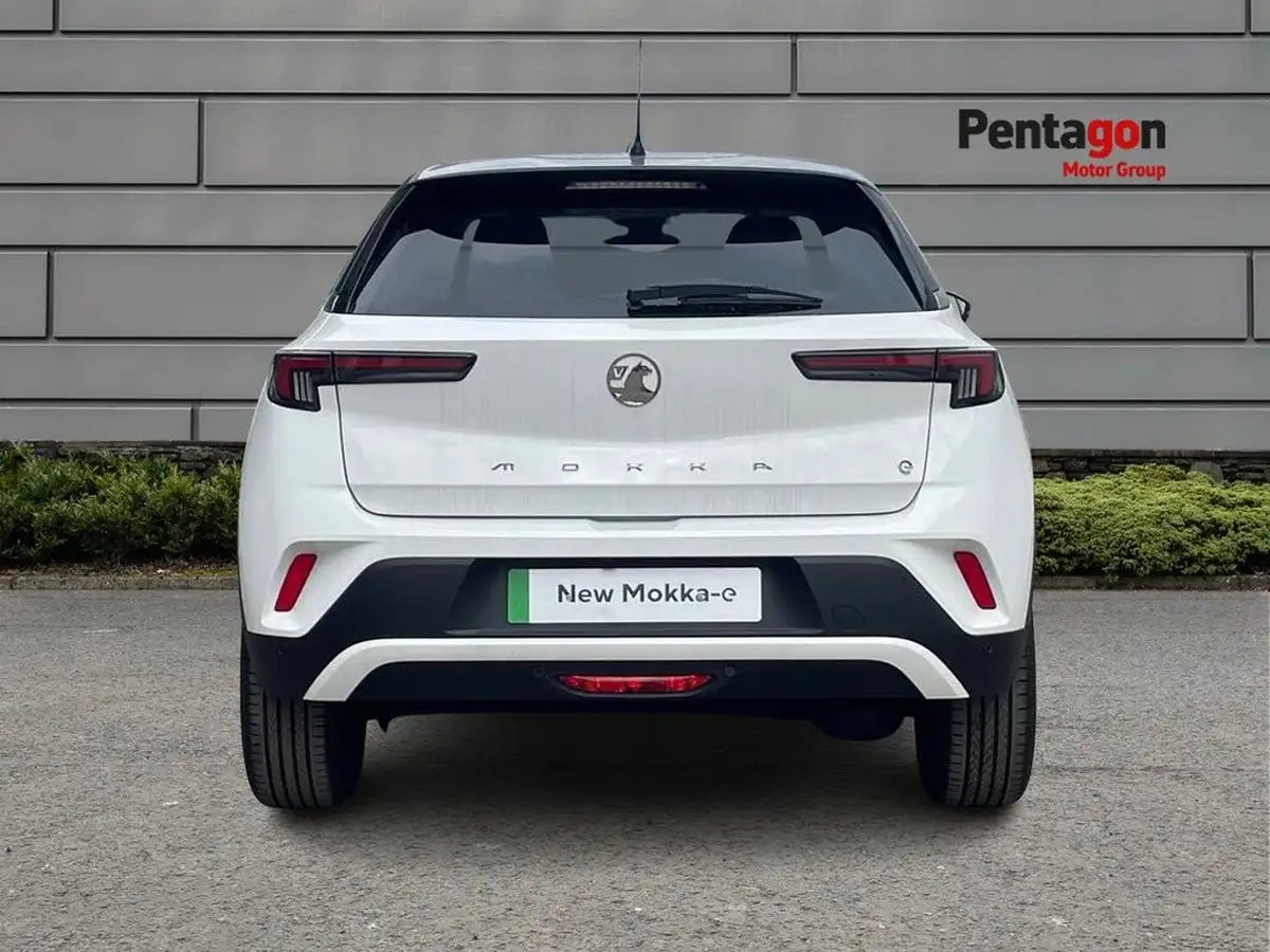 2024-vauxhall-mokka-e-griffin-big-16