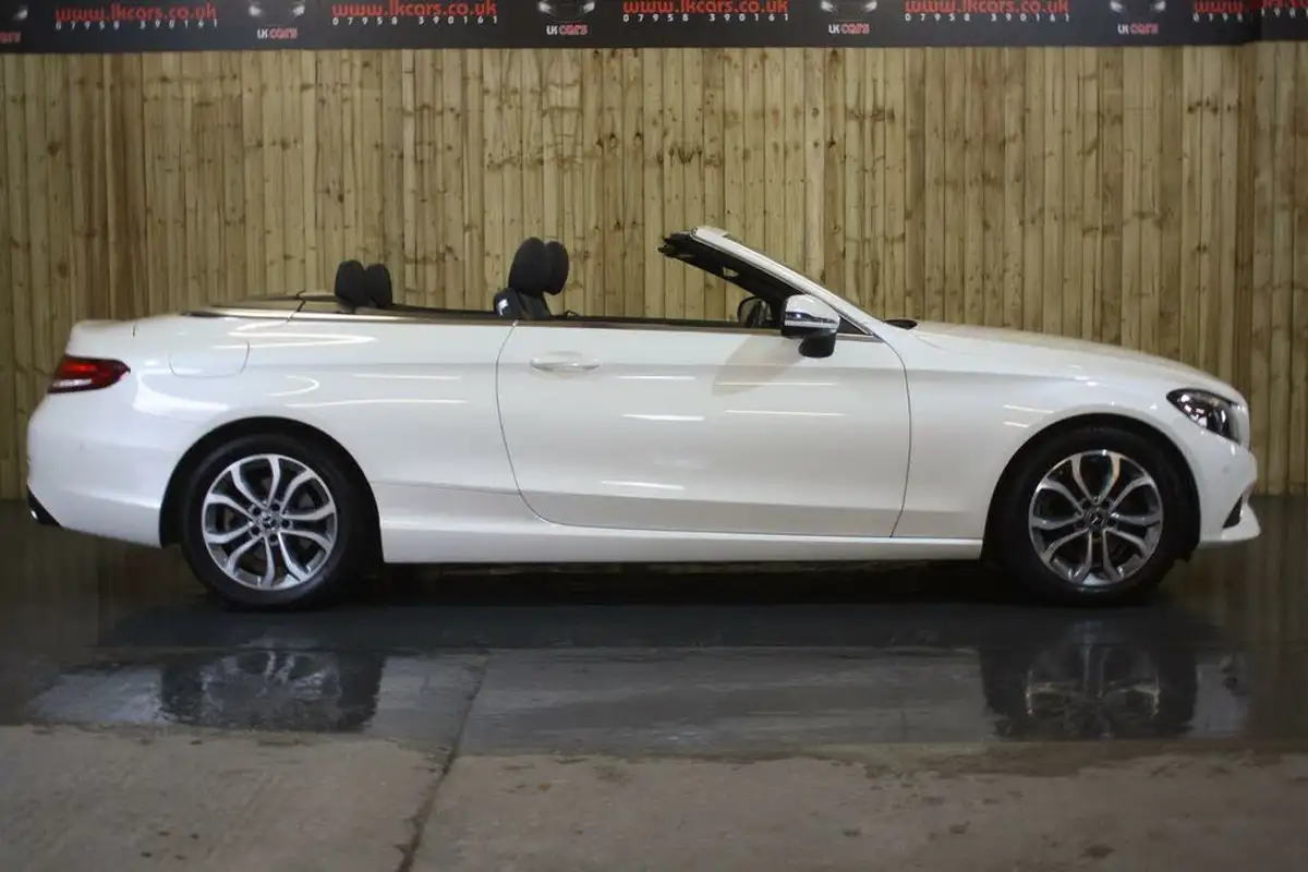 2017-mercedes-benz-c-class-20-c200-sport-ss-cabriolet-2d-big-7