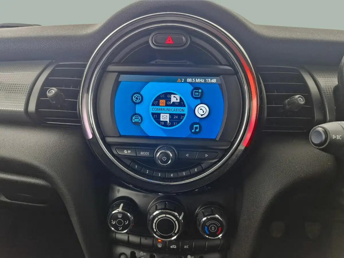 2020-mini-countryman-15-cooper-classic-big-27