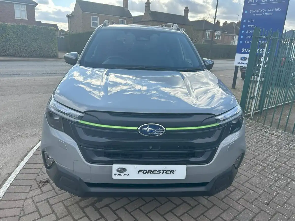 2025-subaru-forester-20-e-boxer-field-big-1