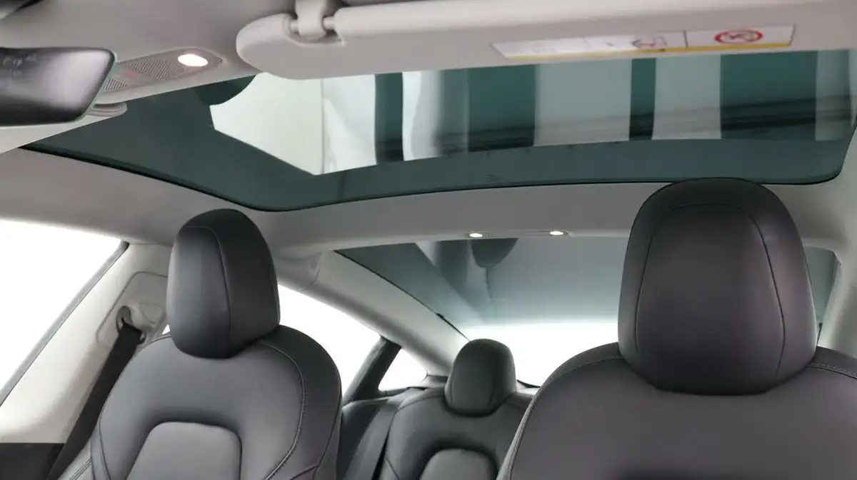 2020-tesla-model-3-e-standard-plus-big-23