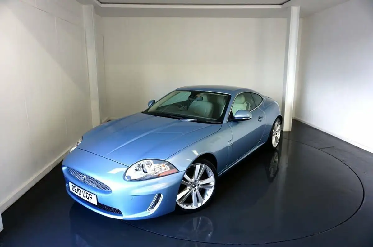2010-jaguar-xk-50-portfolio-coupe-big-0