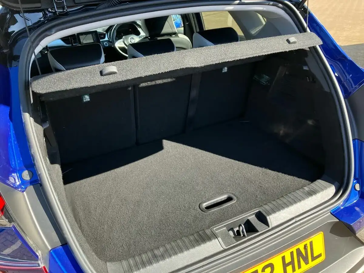 2022-renault-captur-16-techno-145ps-full-big-33