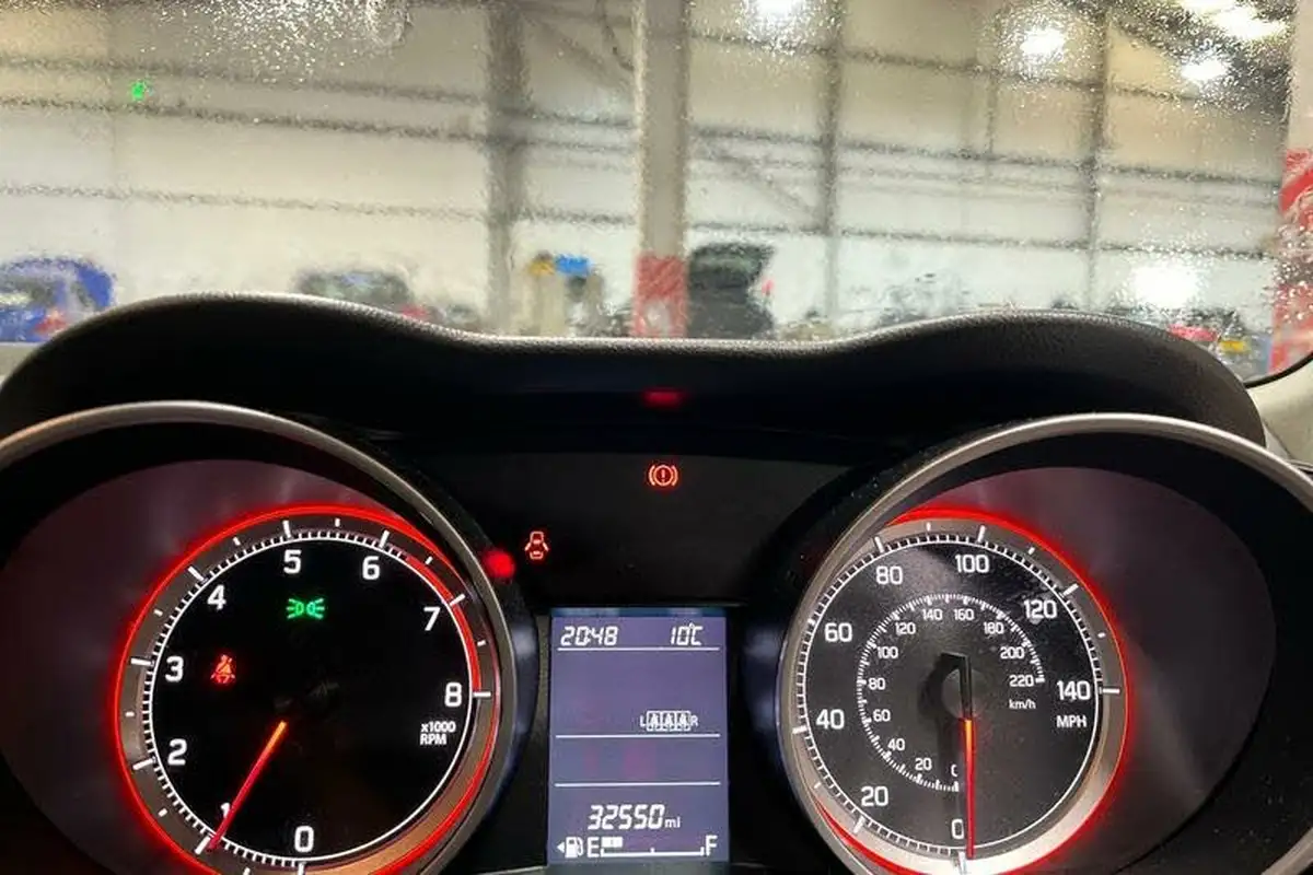 2017-suzuki-swift-10-boosterjet-sz-t-big-12