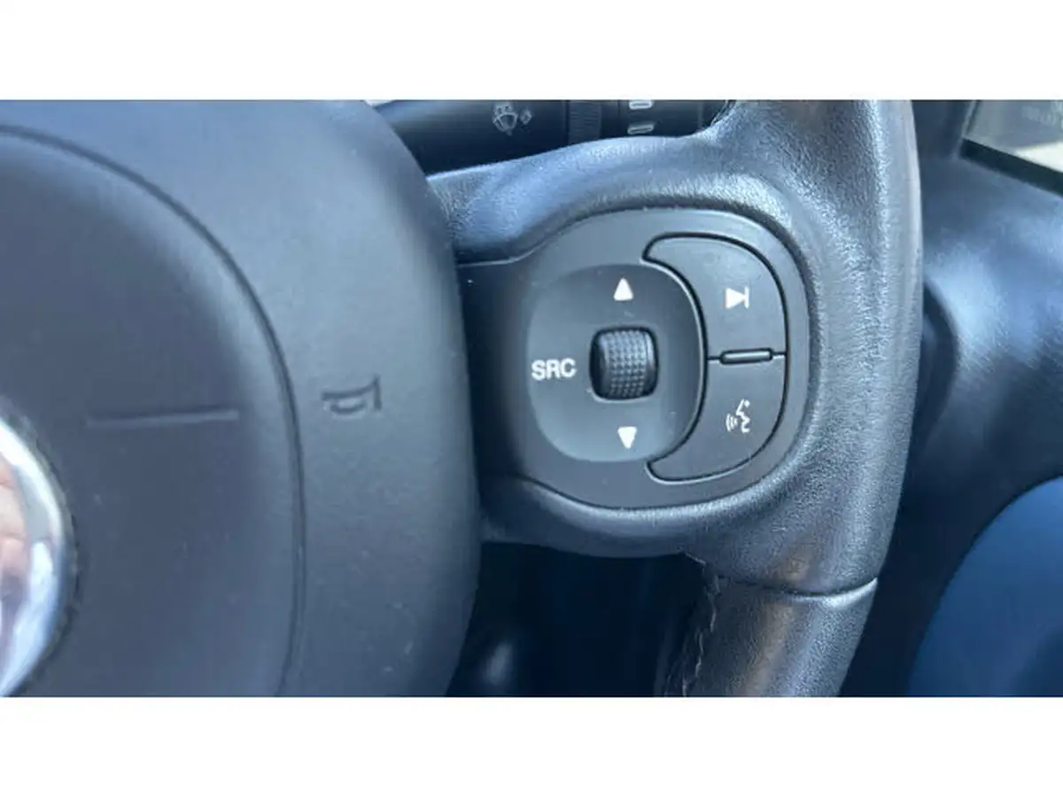 2021-fiat-panda-10-city-cross-big-26