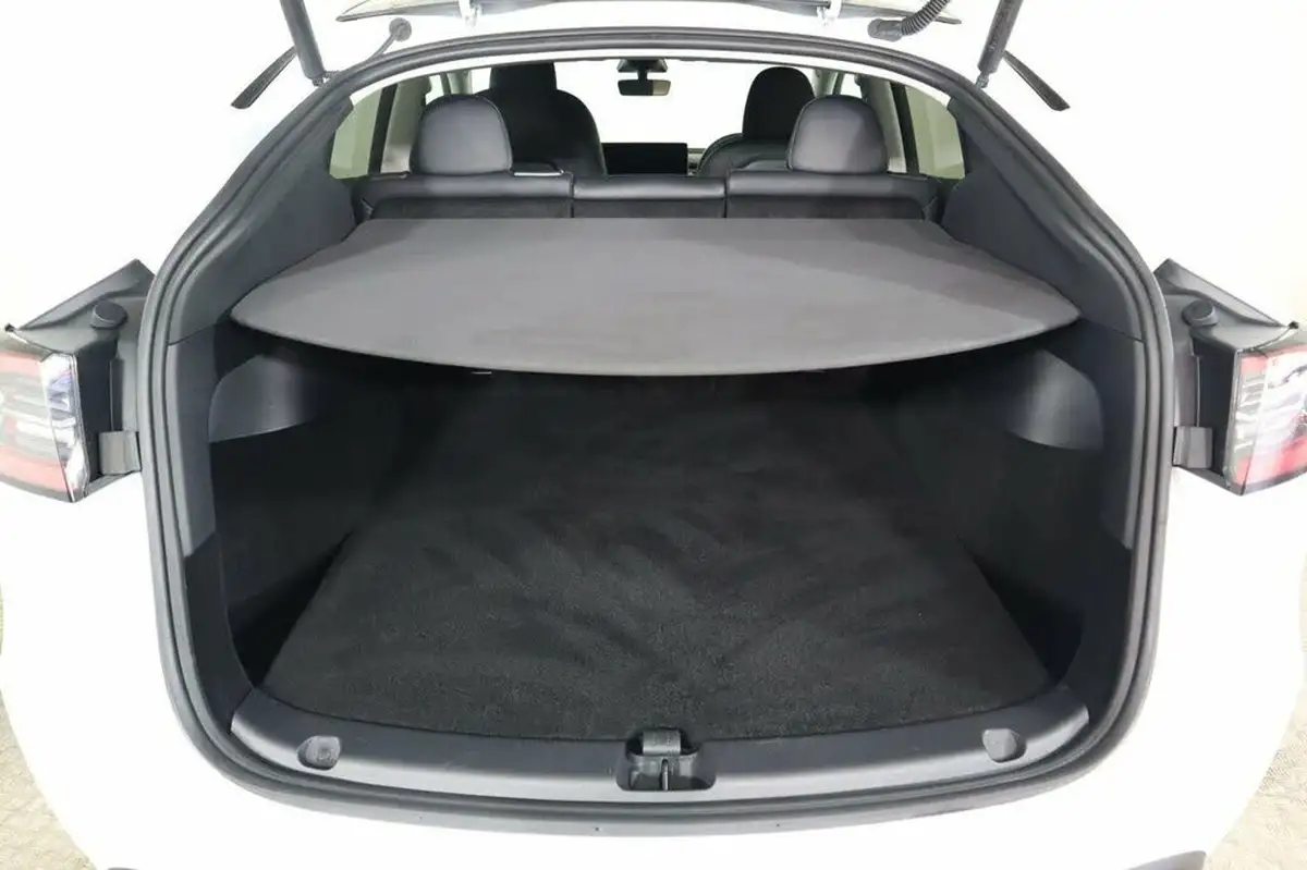 2023-tesla-model-y-e-rwd-big-54