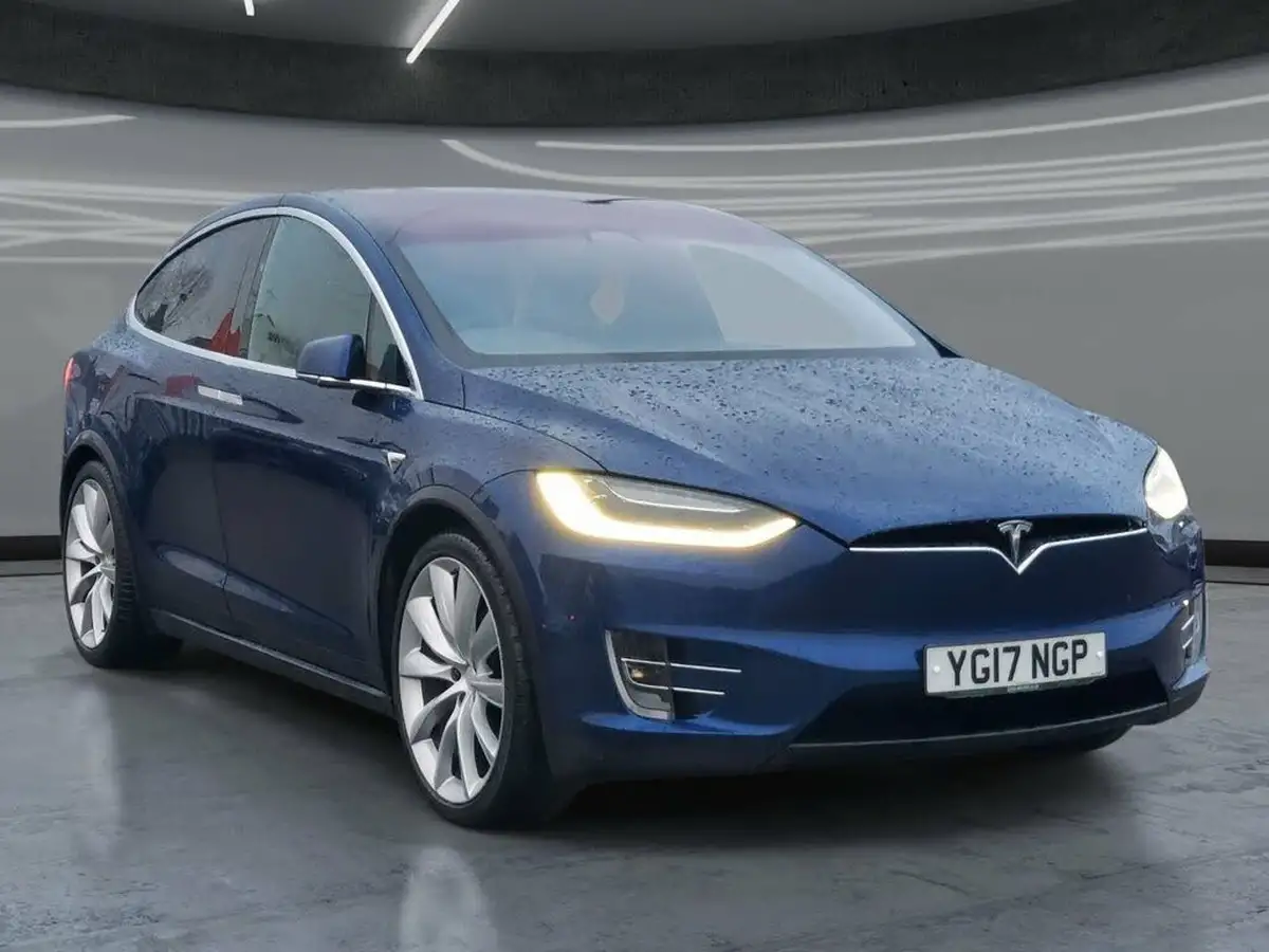 2017-tesla-model-x-e-90d-big-3