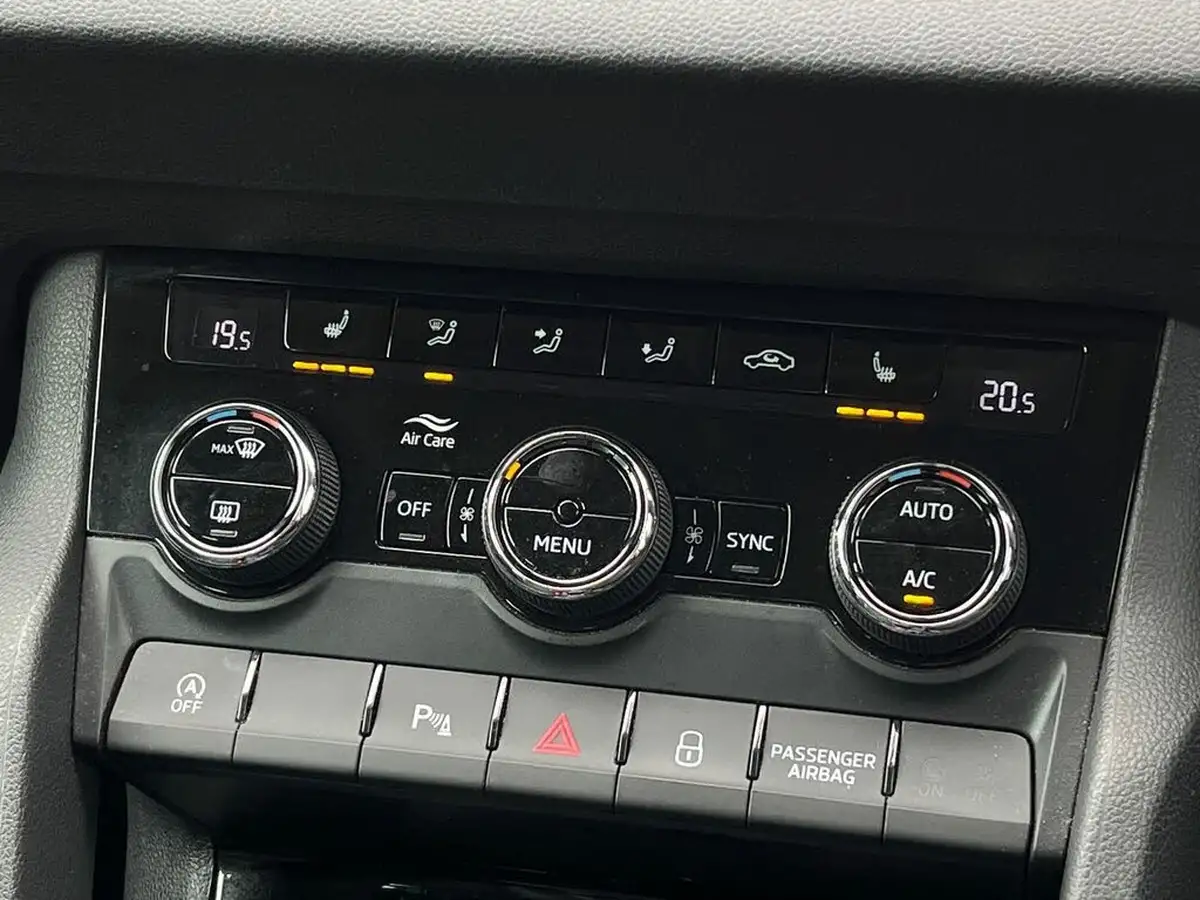 2021-skoda-karoq-15-tsi-se-l-dsg-big-23