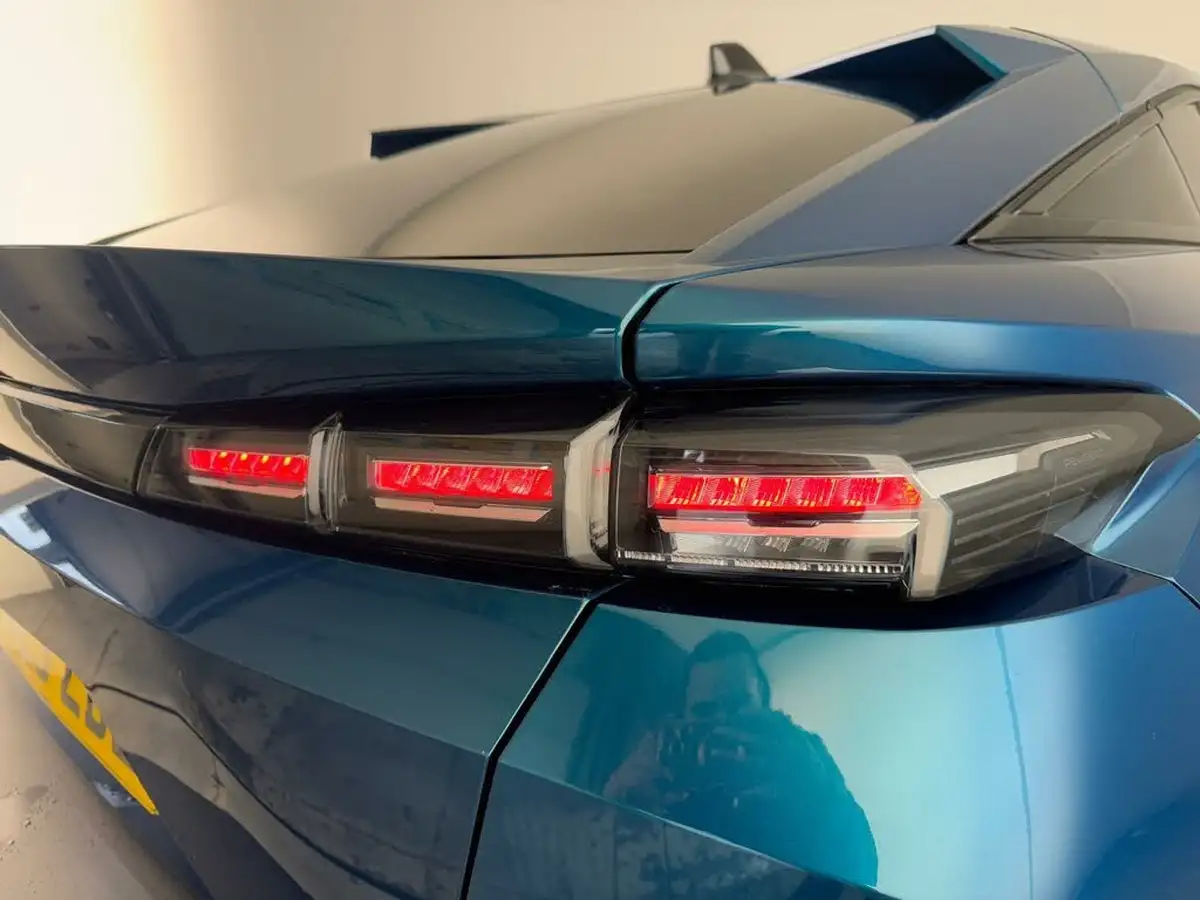 2023-peugeot-408-12-puretech-allure-premium-big-36