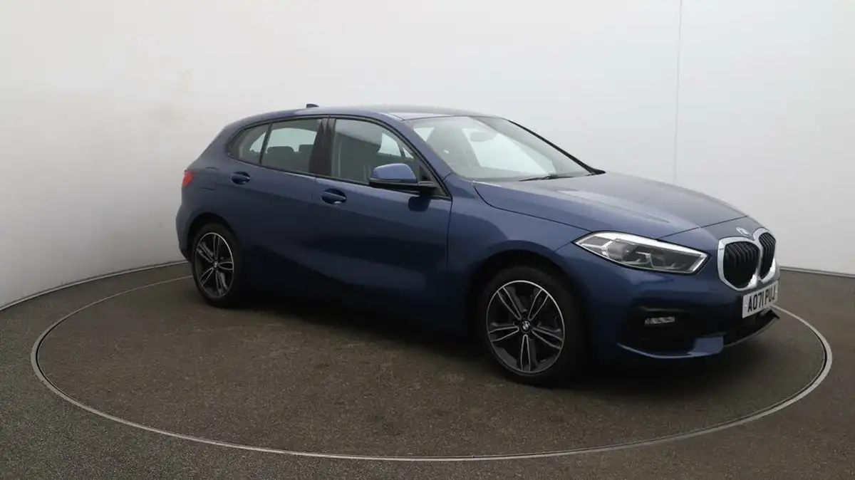 2021-bmw-1-series-15-118i-sport-lcp-big-1