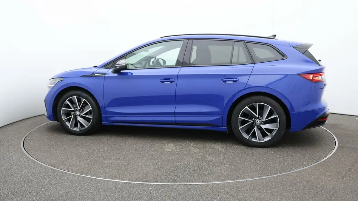 2023-skoda-enyaq-e-80-sportline-big-51
