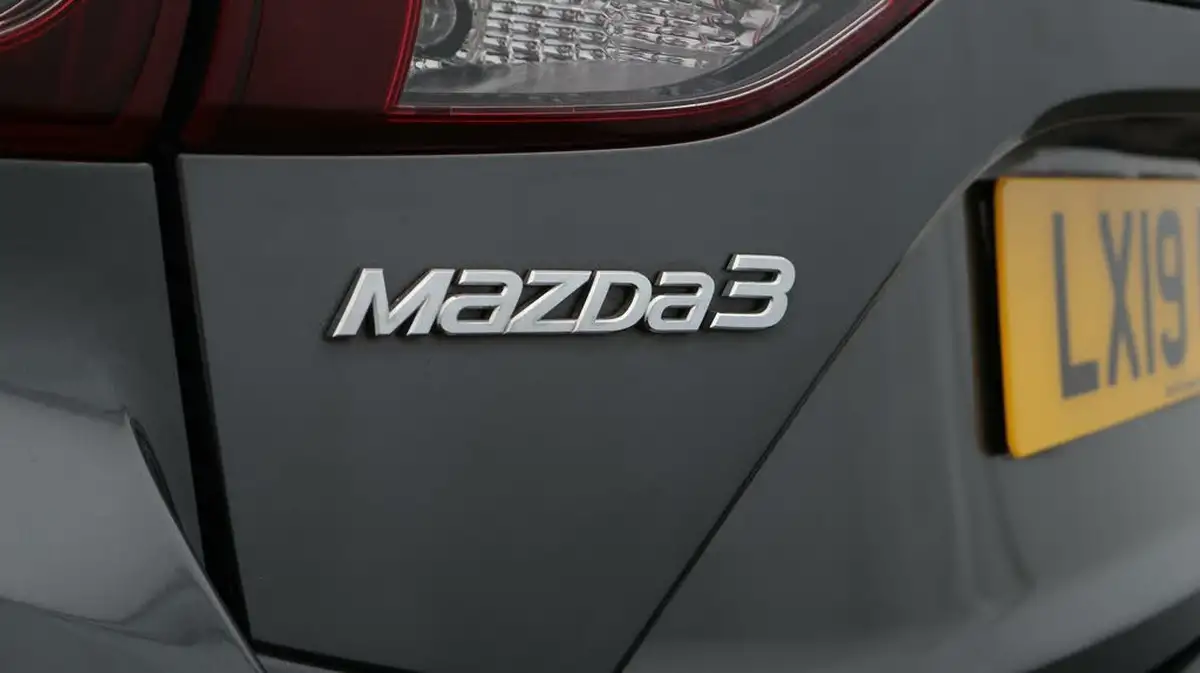 2019-mazda-mazda3-22td-se-l-nav-big-20