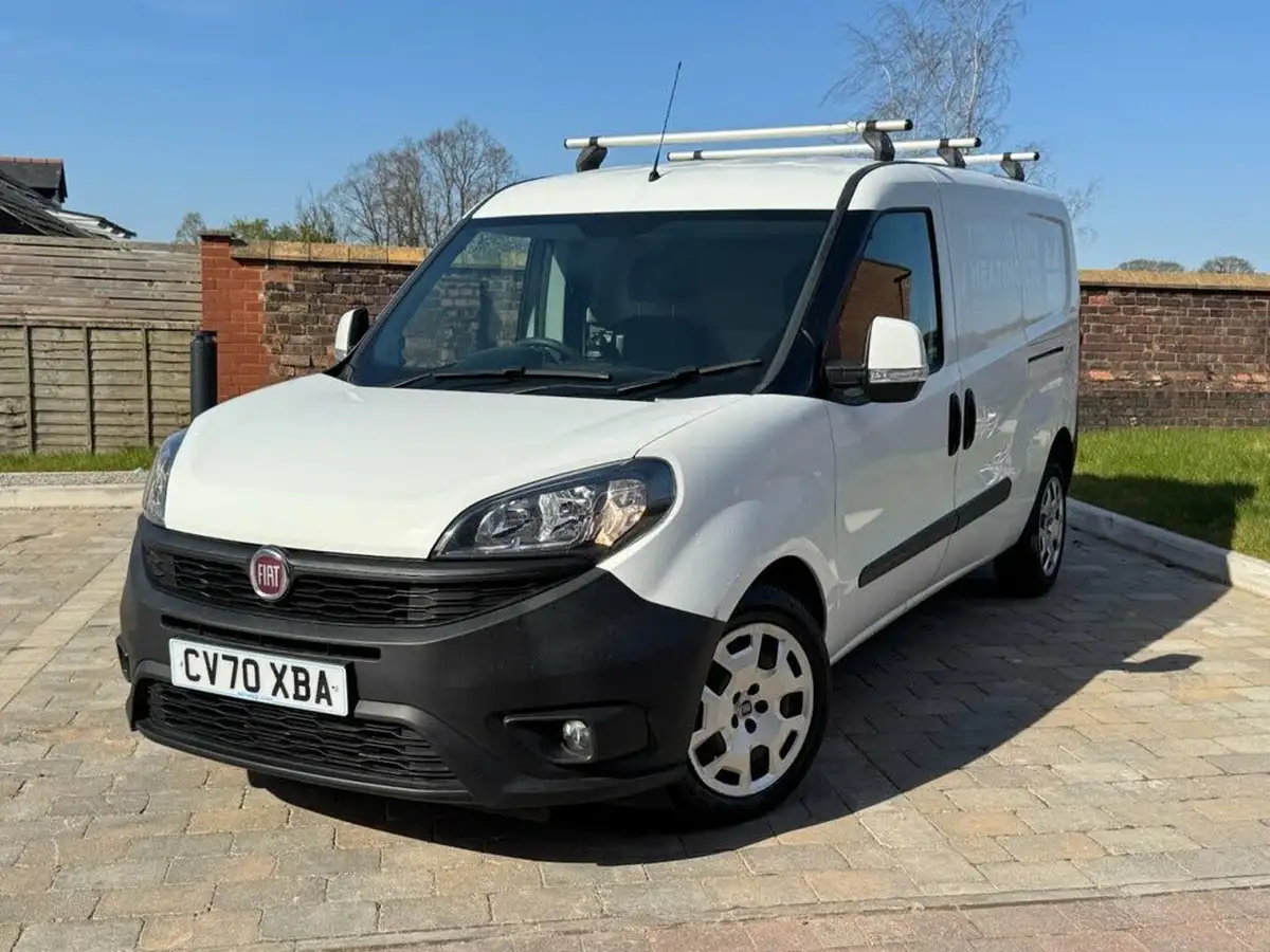 2020-fiat-doblo-cargo-16td-l2h1-maxi-tecnico-120bhpeu6dt-panel-van-big-10