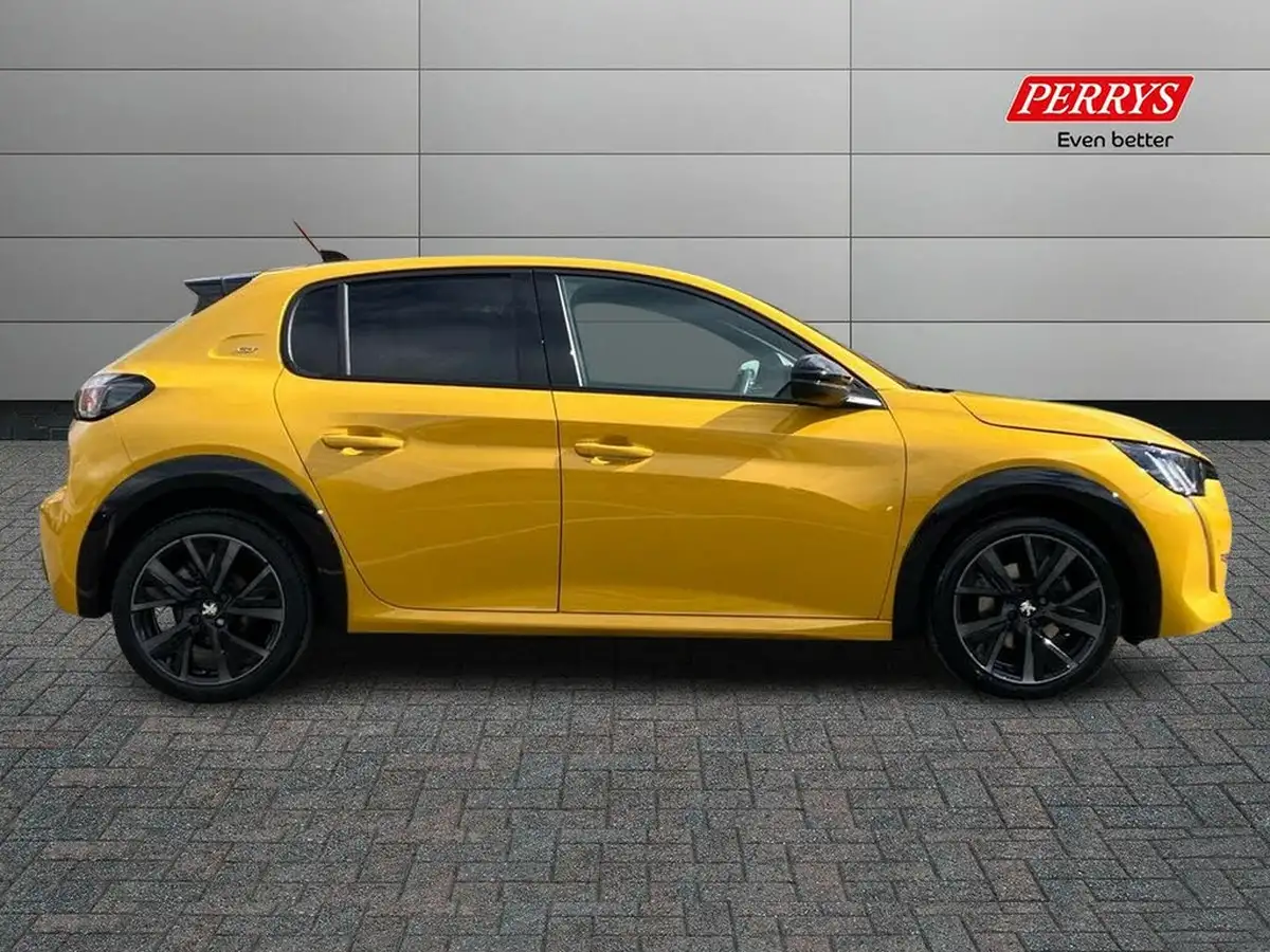 2023-peugeot-208-12-puretech-gt-100ps-big-2