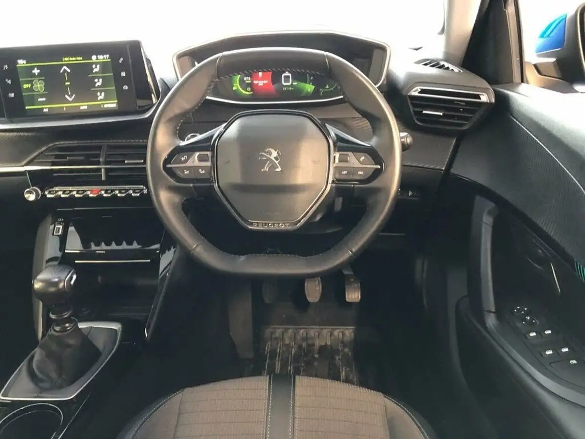 2021-peugeot-2008-suv-12-puretech-allure-premium-100bhp-big-36