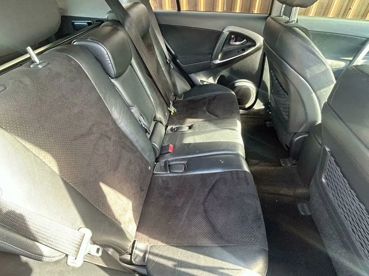 2012-toyota-rav4-22td-xt-r-22d-4d-150bhp-euro-5-big-13