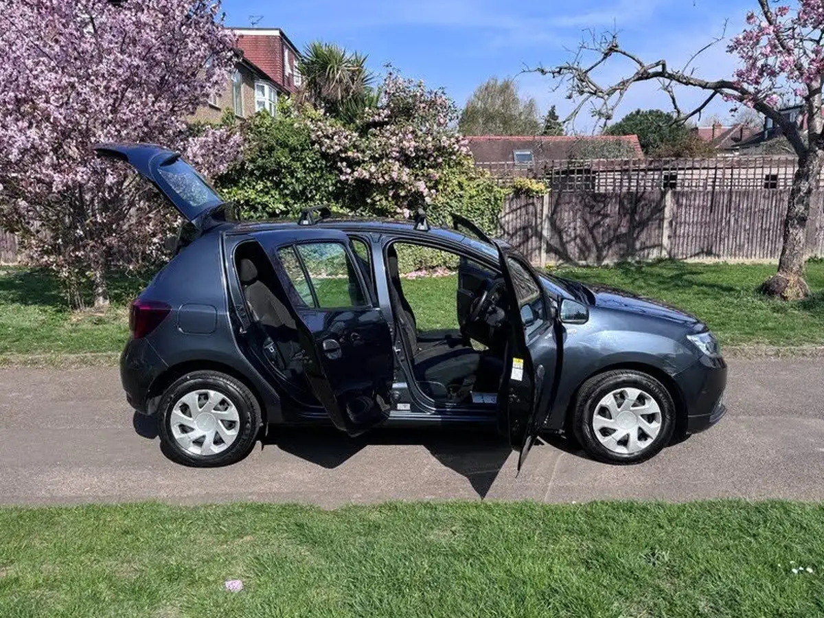 2017-dacia-sandero-10-sce-ambiance-big-29