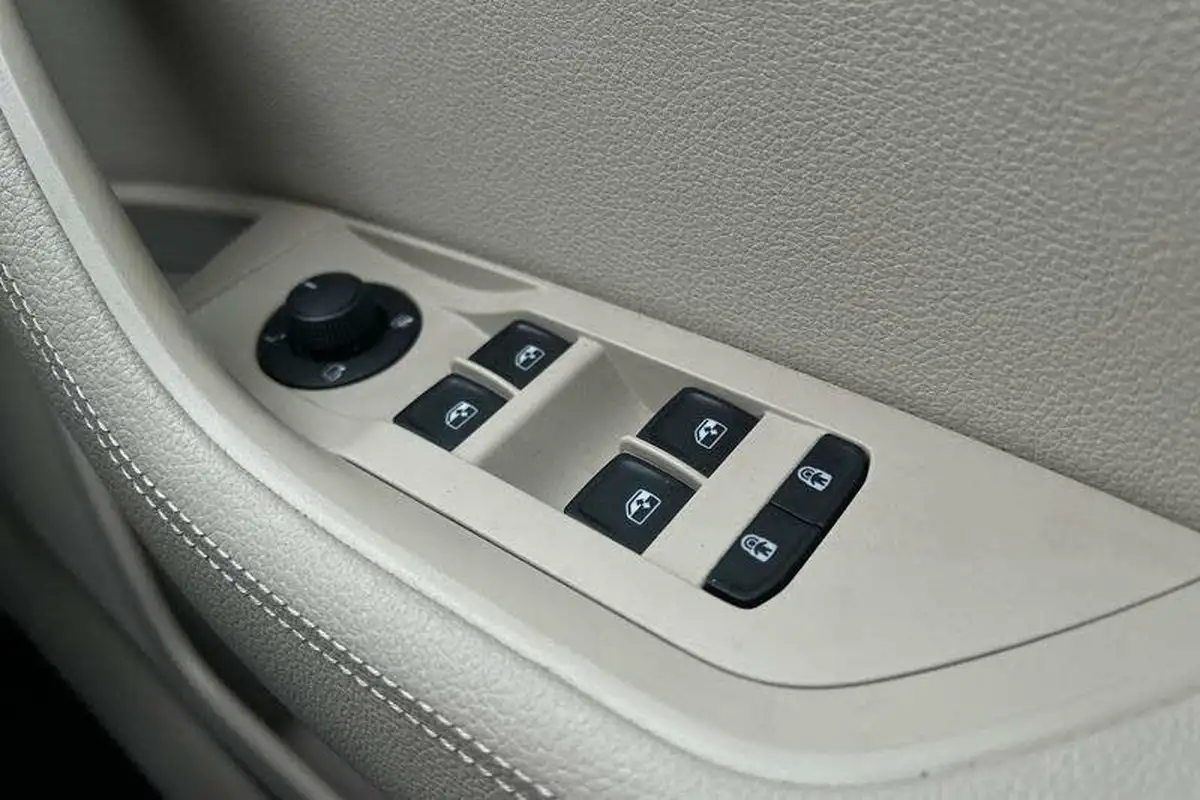 2020-skoda-superb-15-tsi-se-l-hatchback-dsg-big-15