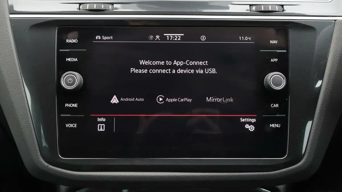 2021-volkswagen-tiguan-15-tsi-r-line-big-25